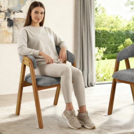 Eichenstuhl mit Armlehnen, grau