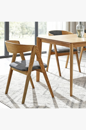 Sestava Eichenholztisch und 4 Stühle 2