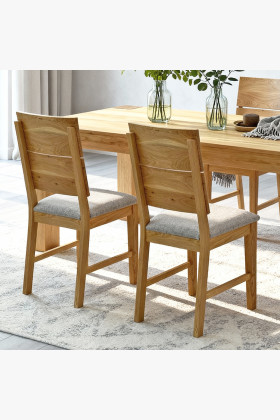 Massiver Esstisch aus Eiche 220×100 cm mit 4 skandinavischen Stühlen 2