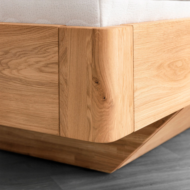 Eiche Bett mit Stauraum 180 x 200 cm