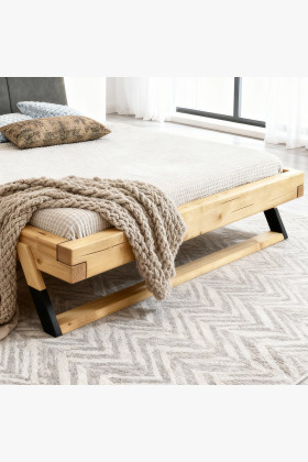 Dřevěná postel masiv 160 x 200 cm Josef – robust und modern 2