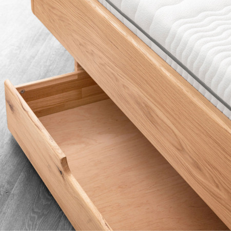 Postel aus Massivholz mit Stauraum 180 x 200 cm