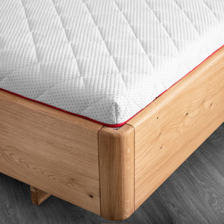 Moderne Doppelbett 180 x 200 aus Massivholz