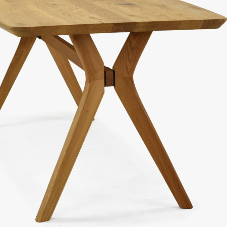 Dubowy ovaler Esstisch 180 × 90 cm und gelber Stuhl Mona