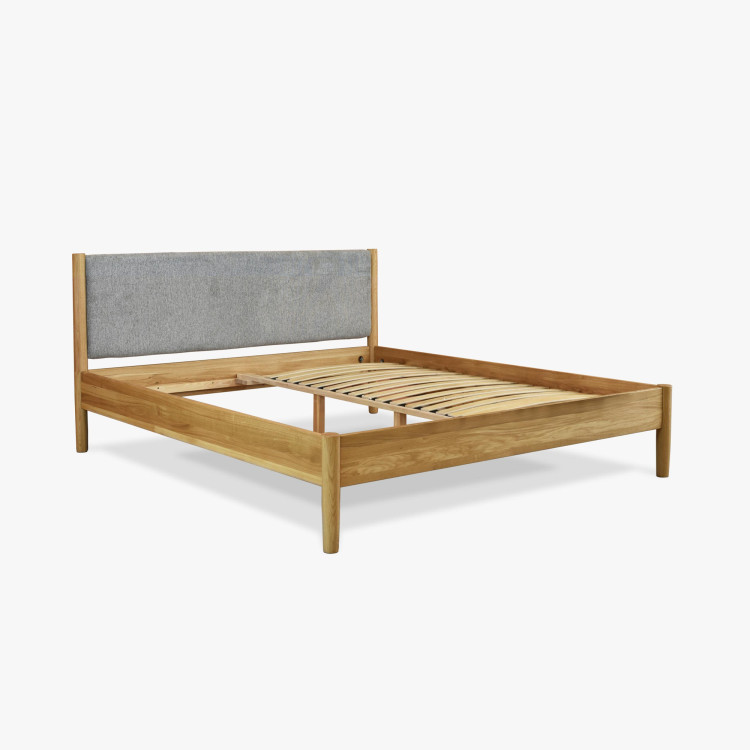 Bett aus massivem Eichenholz mit Stoffkopfteil 180 x 200 cm