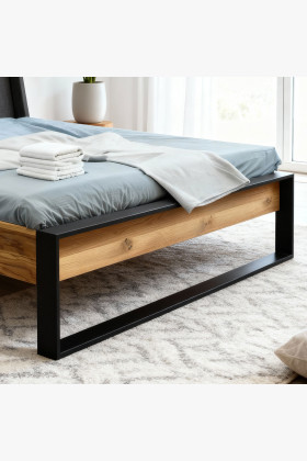 Eichenbett mit Metallfüßen 180 x 200 cm 2