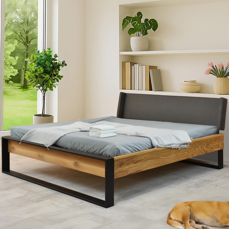 Eichenbett mit Metallfüßen 180 x 200 cm