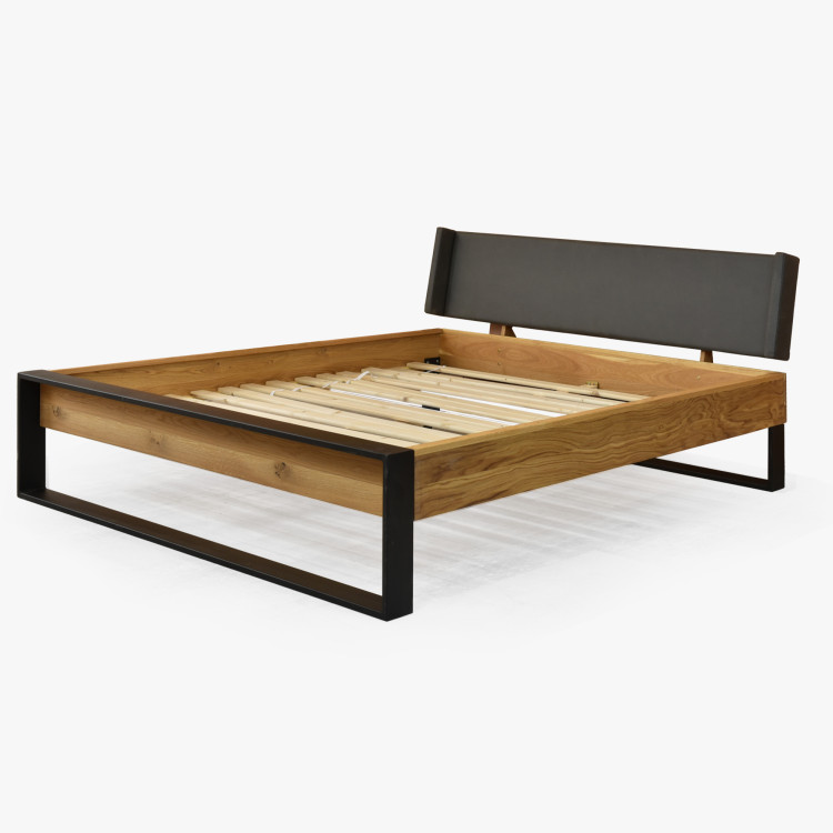 Eichenbett mit Metallfüßen 180 x 200 cm