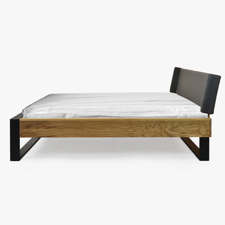 Eichenbett mit Metallfüßen 180 x 200 cm