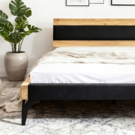 Dubový Bett aus Balken mit schwarzer Polsterung 180 x 200 cm