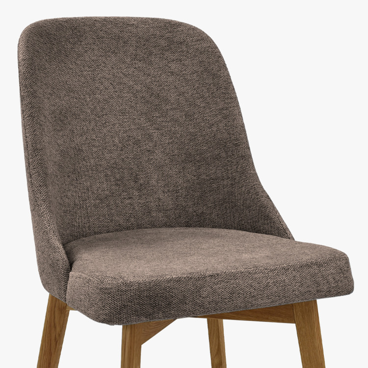 Elegante Esszimmerstühle aus graubraunem Stoff mit Eichenbeinen