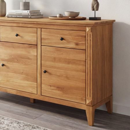 Dubische Kommode mit Türen im rustikalen Stil