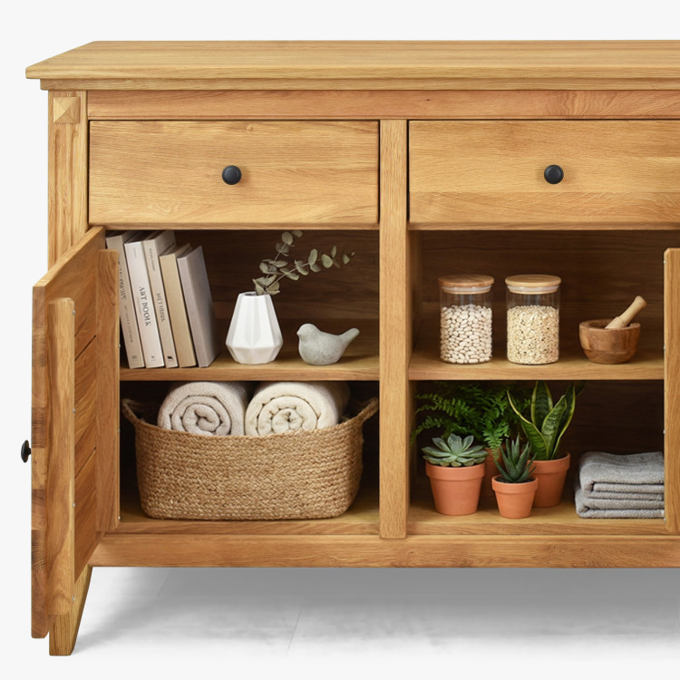 Dubische Kommode mit Türen im rustikalen Stil