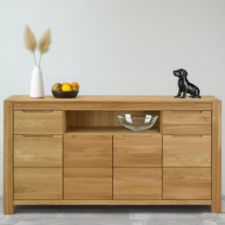 Lange Eichenkommode für das Schlafzimmer