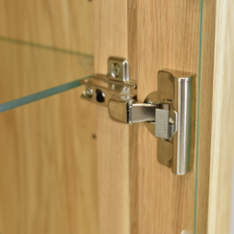 Eiche Vitrine mit Glastüren und festen Elementen