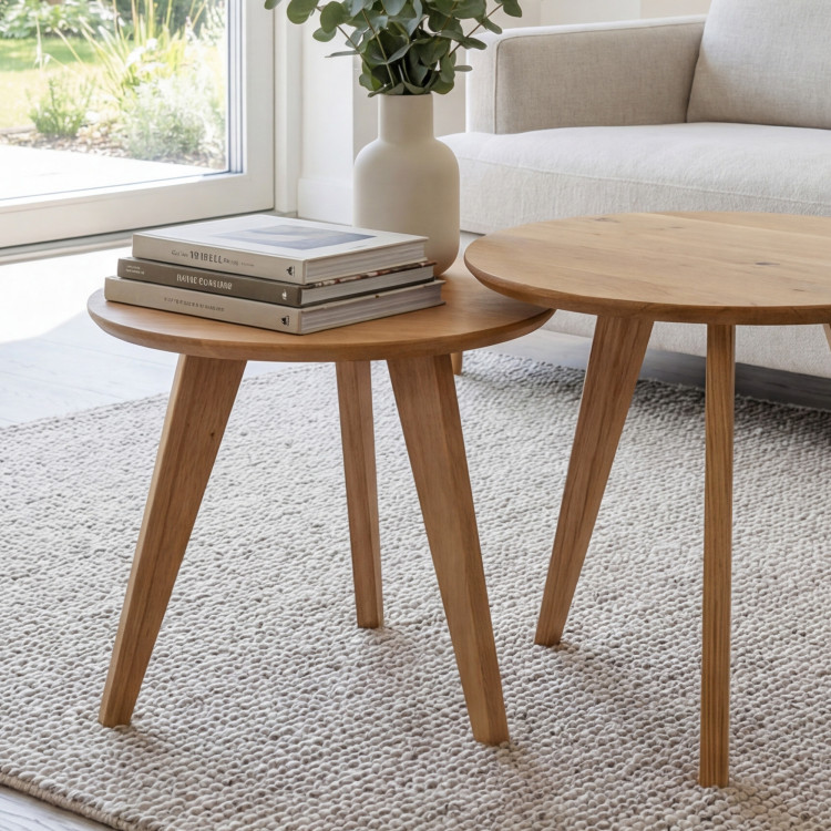 Set runder Massiv-Eichen-Tische, Typ 26