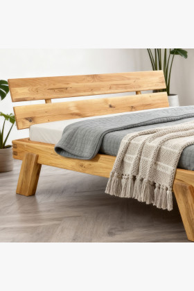 Holzbett aus Eichenbalken 180 x 200 cm 2