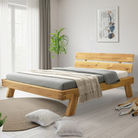 Holzbett aus Eichenbalken 180 x 200 cm