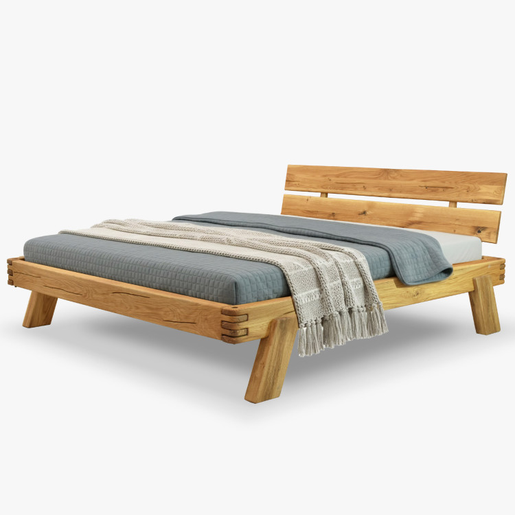 Holzbett aus Eichenbalken 180 x 200 cm