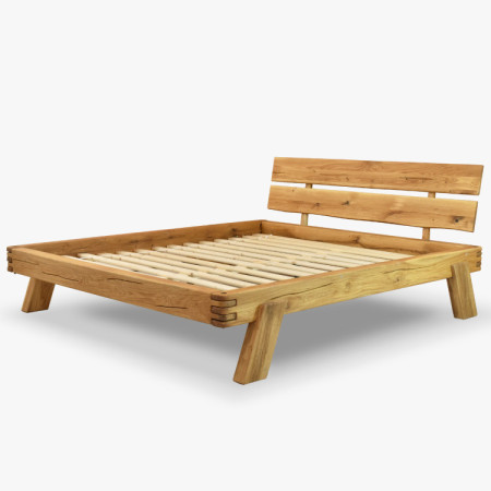 Holzbett aus Eichenbalken 180 x 200 cm
