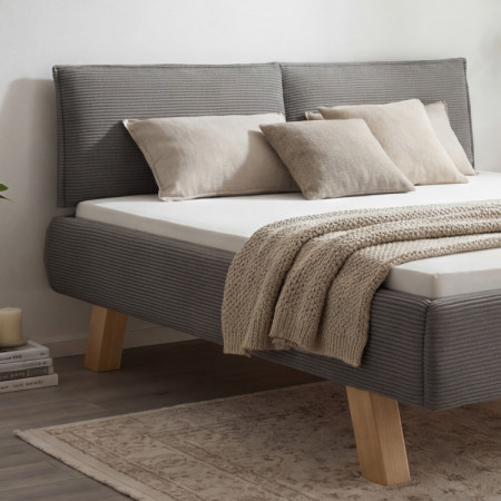 Doppelbett mit Stoffbezug auf Beinen in Grau 180 x 200