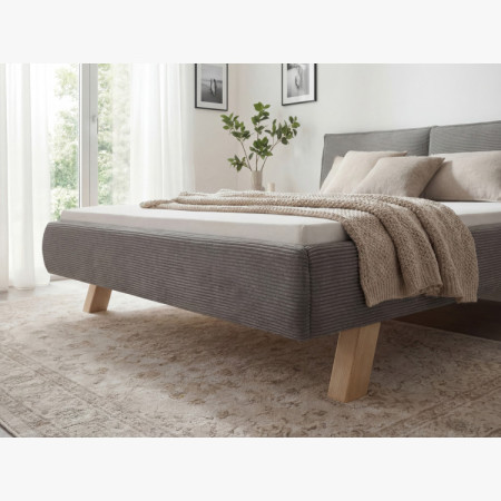 Doppelbett mit Stoffbezug auf Beinen in Grau 180 x 200