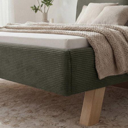Doppelbett mit Stoffbezug auf Beinen in Grün 180 x 200