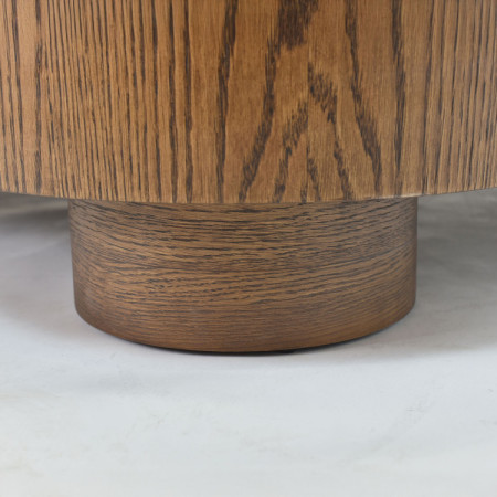 Design-Couchtisch in Nussbaumfarbe