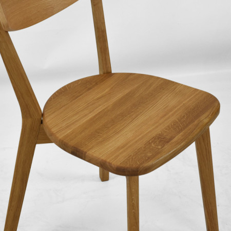 Dubicher Stuhl Hanka – massiver Esszimmerstuhl