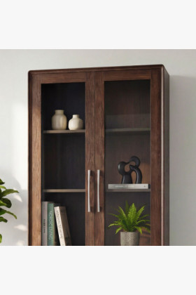 Vitrine mit Glastüren und Schublade in Nussbaumfarbe 2