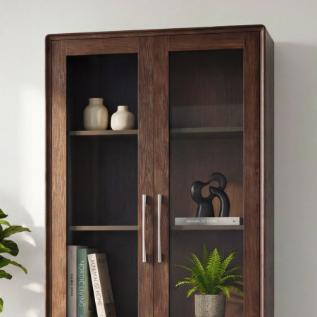 Vitrine mit Glastüren und Schublade in Nussbaumfarbe