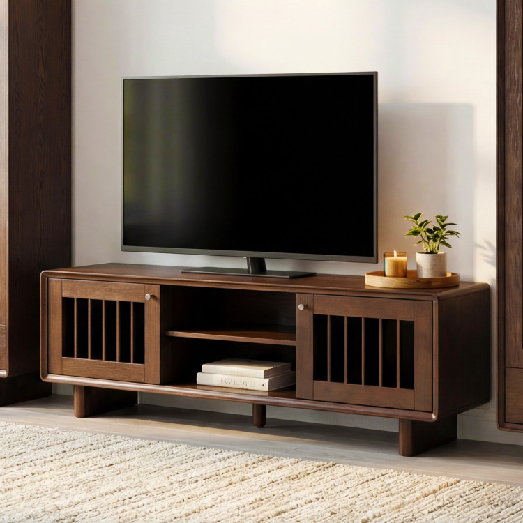 Design TV-Lowboard in nussbaum – 180 cm