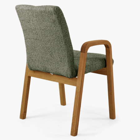 Eichenstuhl mit Armlehnen, grün gepolstert