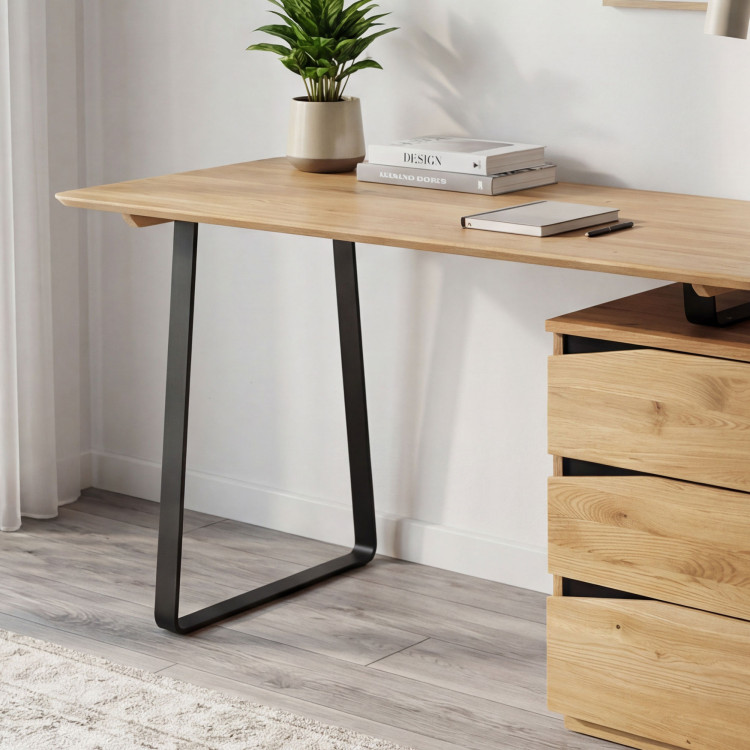 Eichen-Schreibtisch mit schwarzen Metallbeinen, Smak