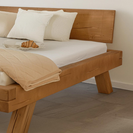 Holzbett aus Balken Miky 160 x 200 cm – Massivholz Fichte