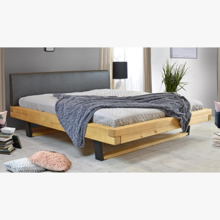 Postel aus massivem Holz auf Beinen, Laura Fichte 180 x 200 cm