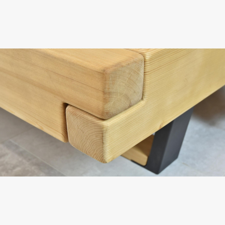 Postel aus Massivholz auf Beinen, Laura Fichte 200 x 200 cm