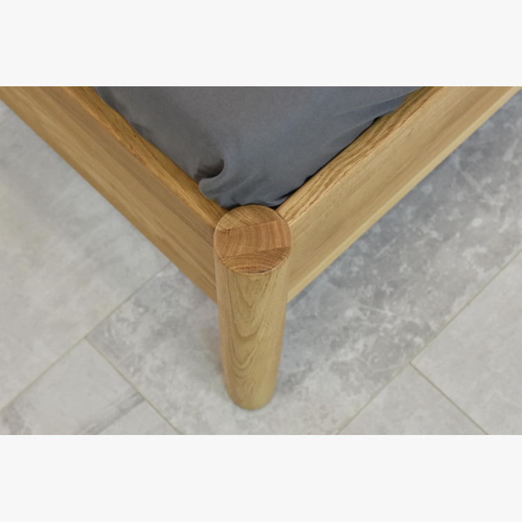 Postel aus massivem Eichenholz 180 x 200 cm