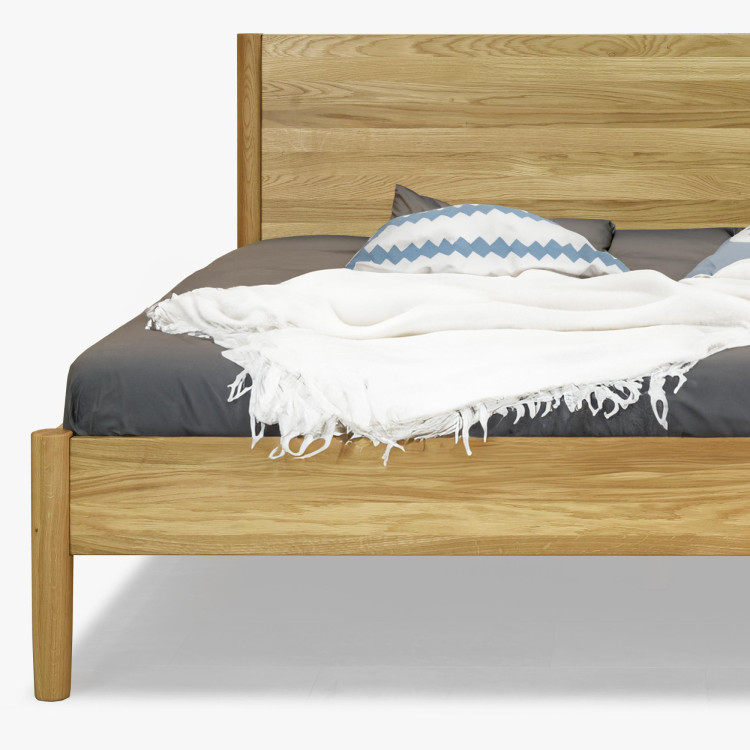 Postel aus massivem Eichenholz 180 x 200 cm