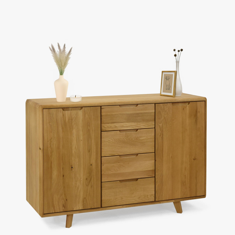 Kommode aus Holz mit Schubladen und Türen