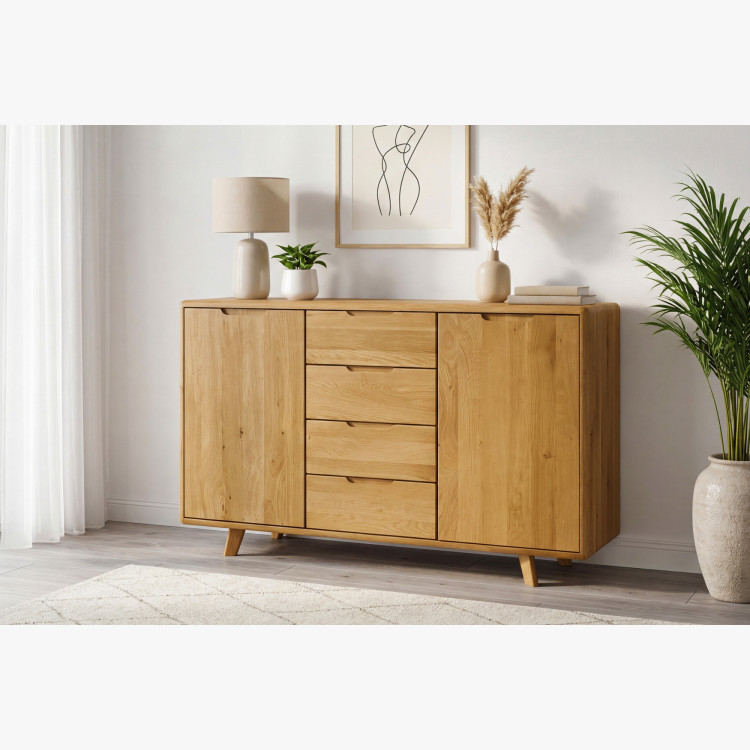 Kommode aus Holz mit Schubladen und Türen