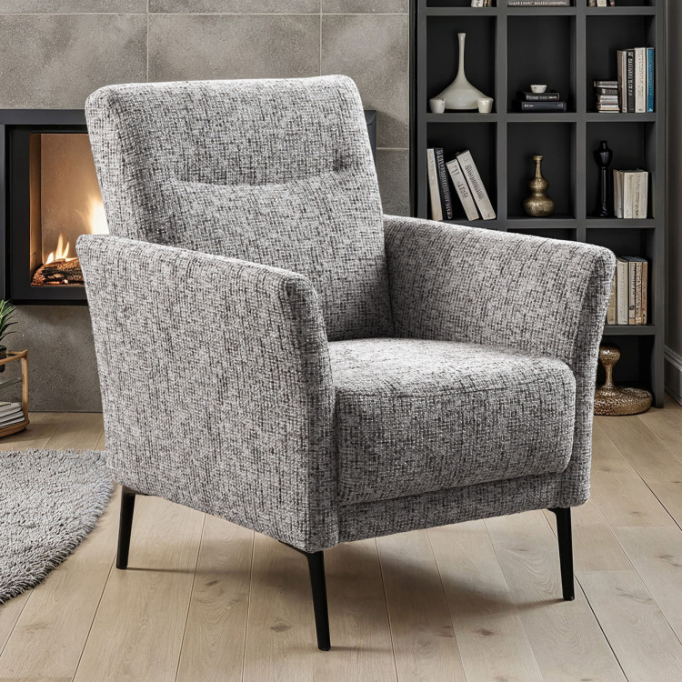 Design-Sessel TALVI aus massivem Holz