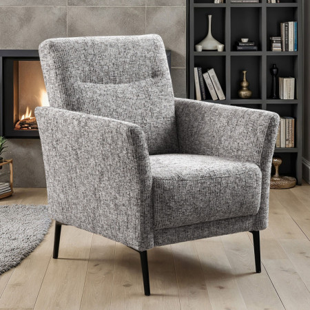 Design-Sessel TALVI aus massivem Holz