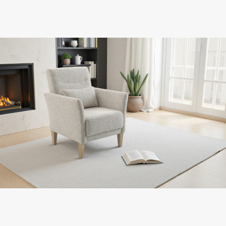 Design-Sessel TALVI aus massivem Holz