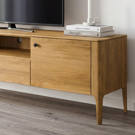 Eichen-TV-Kommode auf Füßen, Kosice