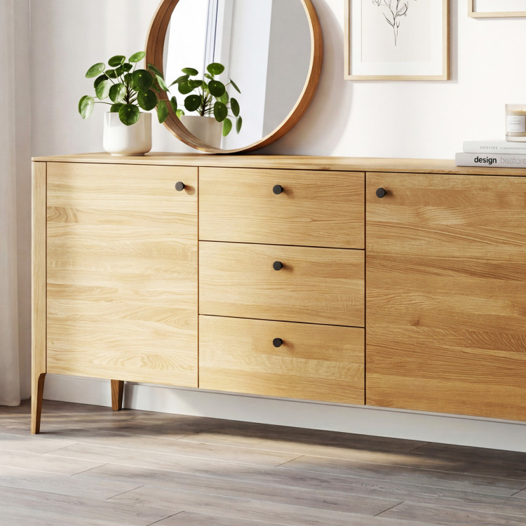 Eichenkommode auf Beinen, Kosice