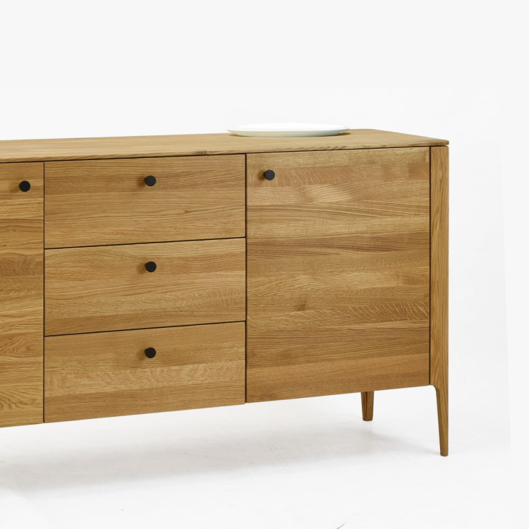 Eichenkommode auf Beinen, Kosice