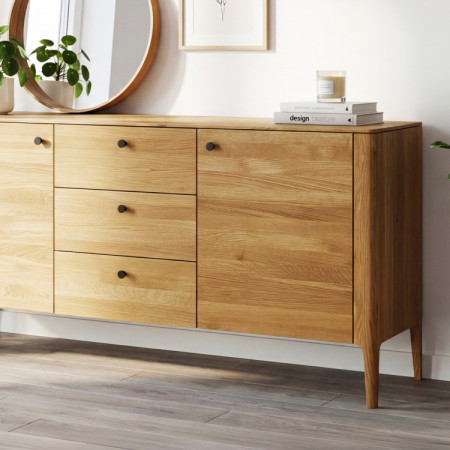 Eichenkommode auf Beinen, Kosice