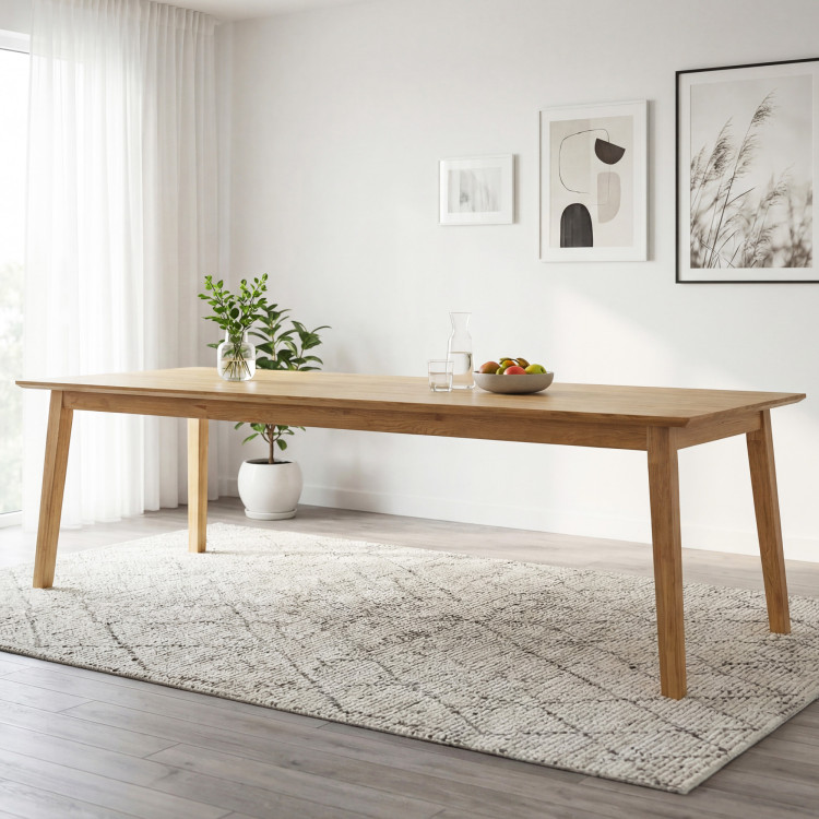 Massiver Eichentisch für bis zu 10 Personen 250 x 100 cm