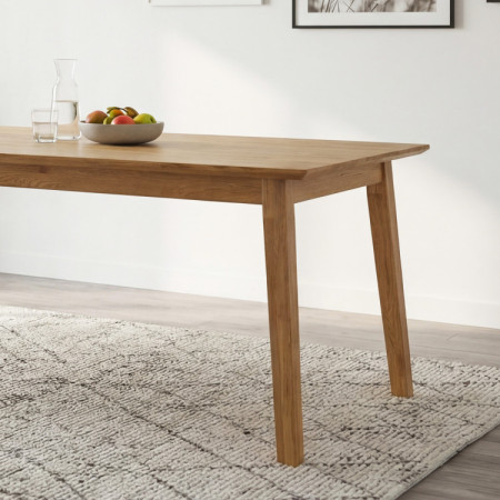 Massiver Eichentisch für bis zu 10 Personen 250 x 100 cm